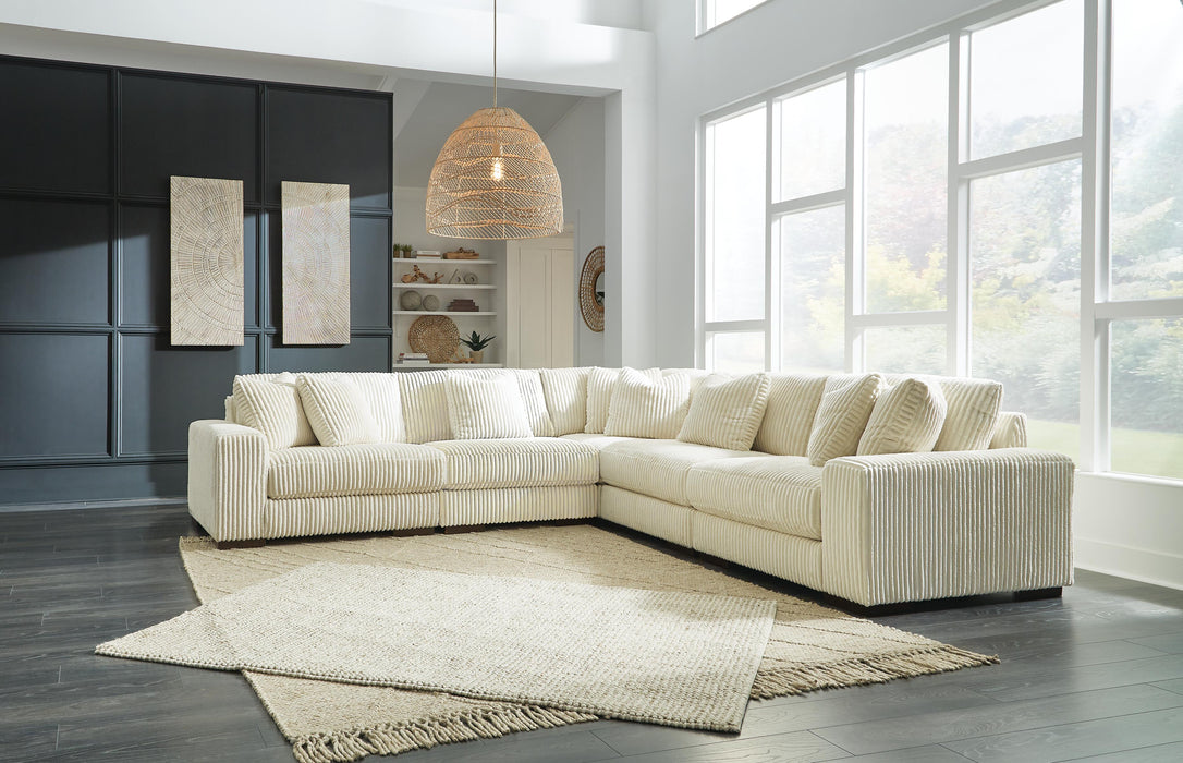 Lindyn Sectional - CasaBella Furniture (San Antonio, TX)