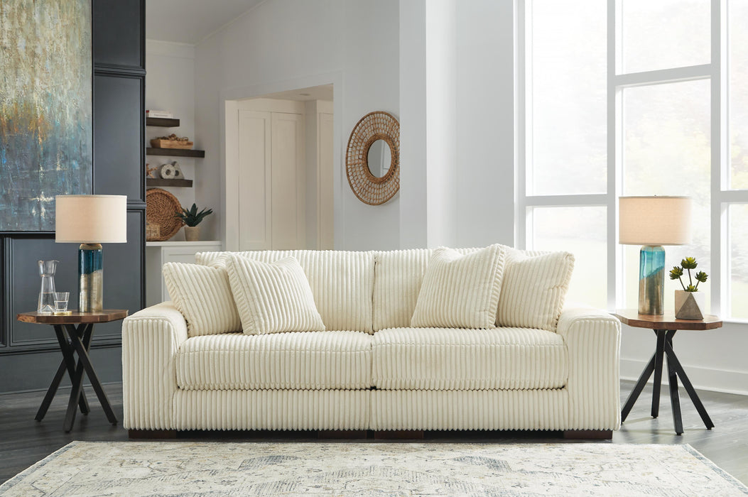Lindyn Sectional Sofa - CasaBella Furniture (San Antonio, TX)