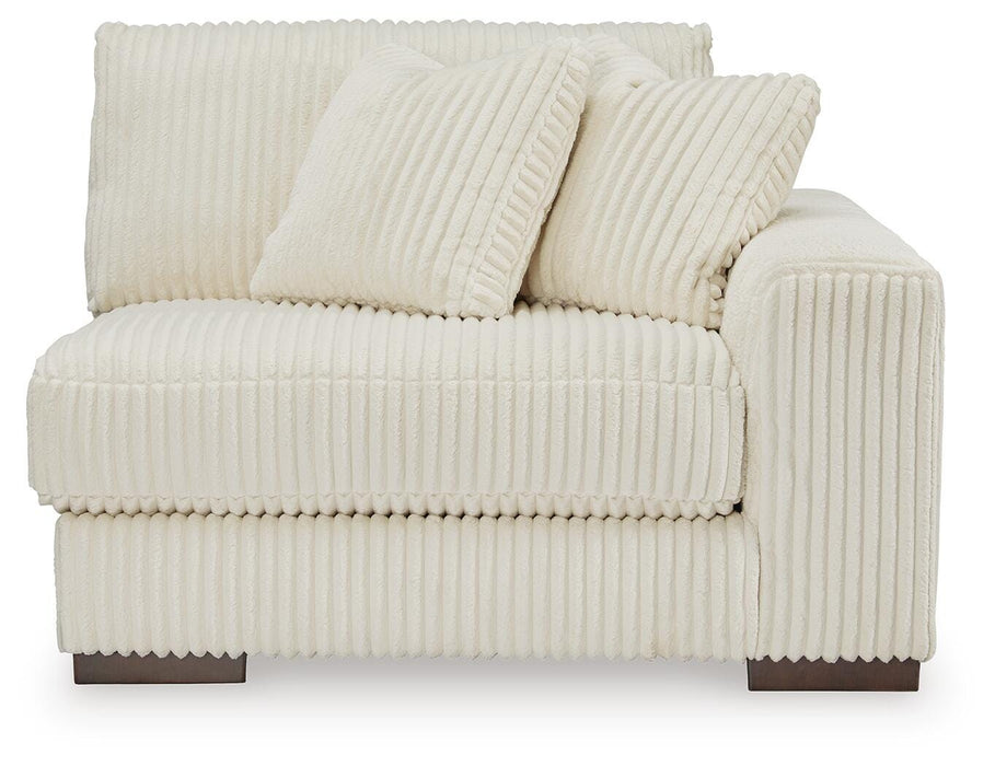 Lindyn Sectional - CasaBella Furniture (San Antonio, TX)