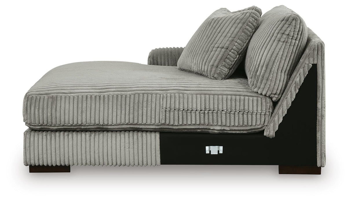 Lindyn Sectional with Double Chaise - CasaBella Furniture (San Antonio, TX)