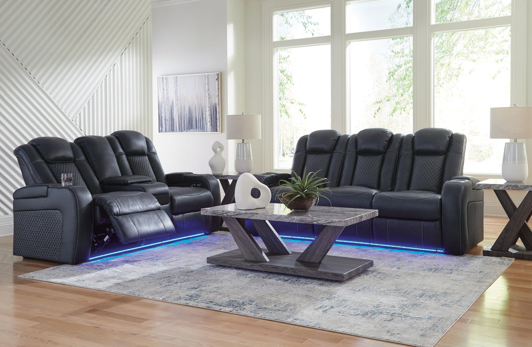 Fyne-Dyme Living Room Set - CasaBella Furniture (San Antonio, TX)