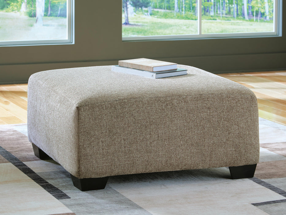 Newellen Oversized Accent Ottoman - CasaBella Furniture (San Antonio, TX)