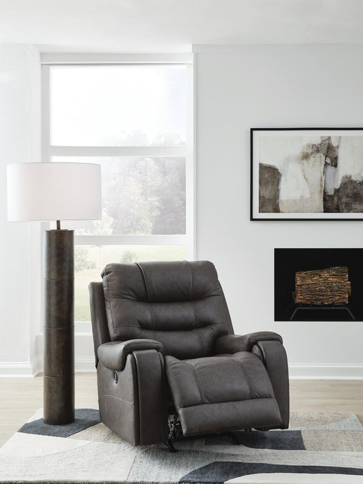 Femley Recliner - CasaBella Furniture (San Antonio, TX)