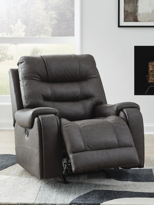 Femley Recliner - CasaBella Furniture (San Antonio, TX)