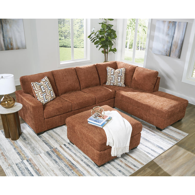 Signature Design by Ashley Aviemore 24304S2 2 pc Sectional with Chaise IMAGE 7
