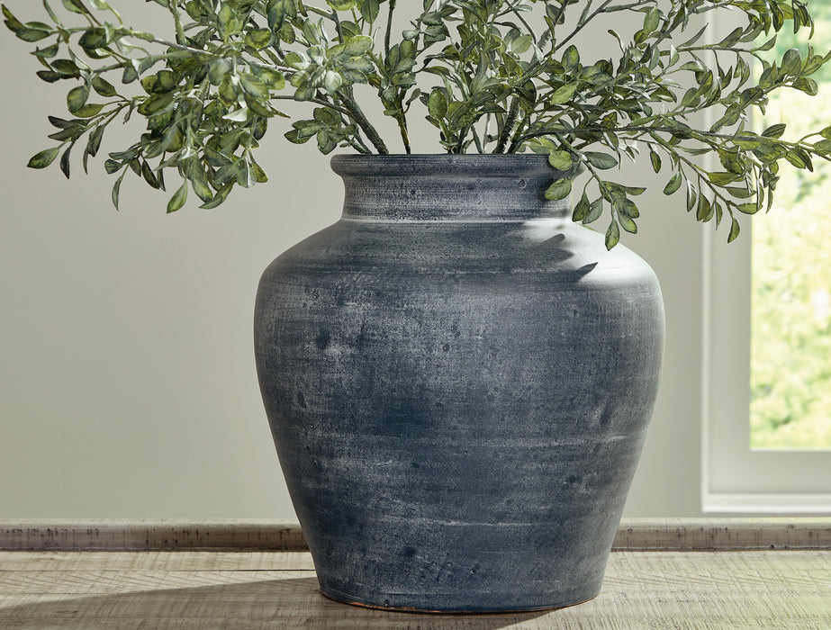 Meadie Vase - CasaBella Furniture (San Antonio, TX)