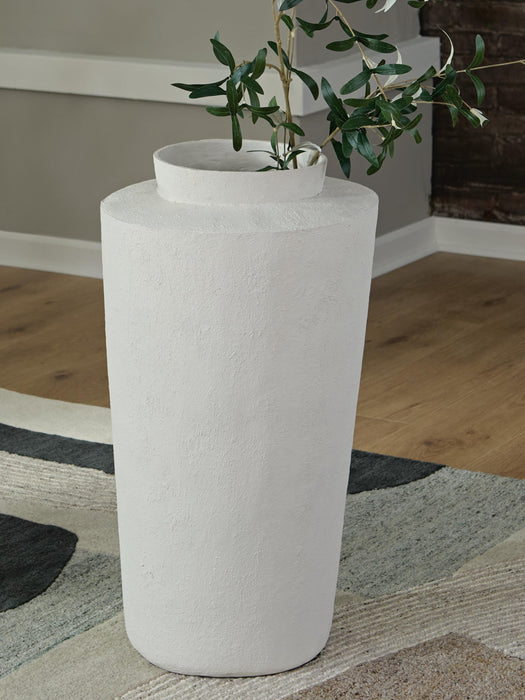Flurinworth Vase - CasaBella Furniture (San Antonio, TX)