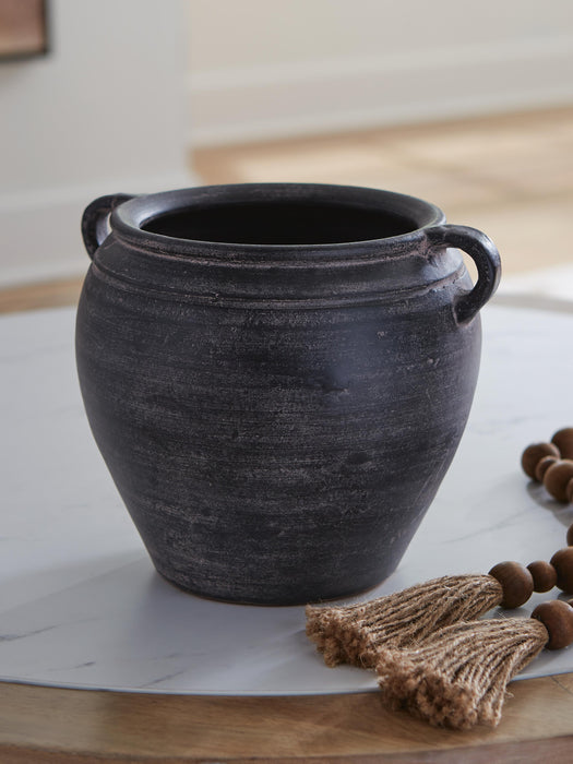 Meadie Vase - CasaBella Furniture (San Antonio, TX)
