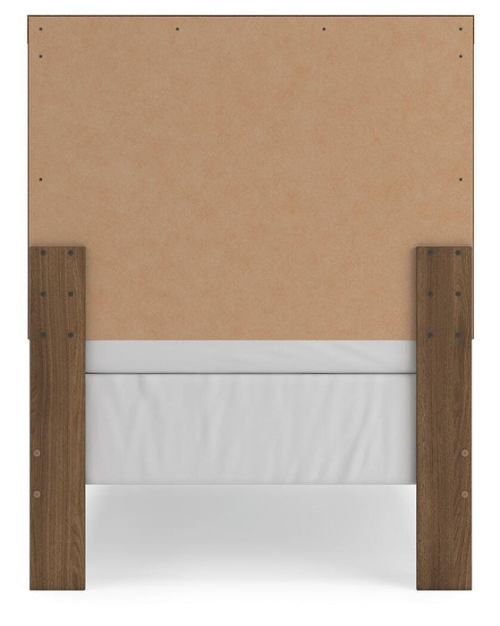 Broachmyn Bed - CasaBella Furniture (San Antonio, TX)