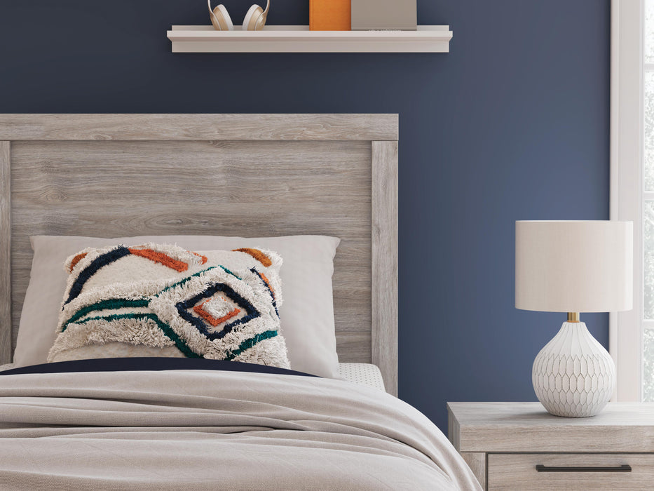 Broachmyn Bed - CasaBella Furniture (San Antonio, TX)