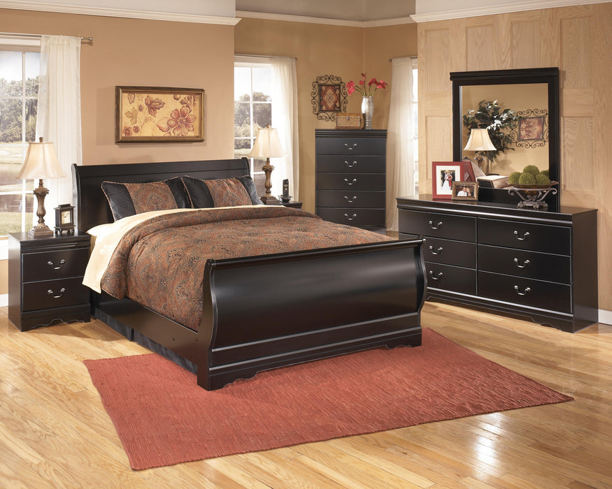 Huey Vineyard Dresser and Mirror - CasaBella Furniture (San Antonio, TX)