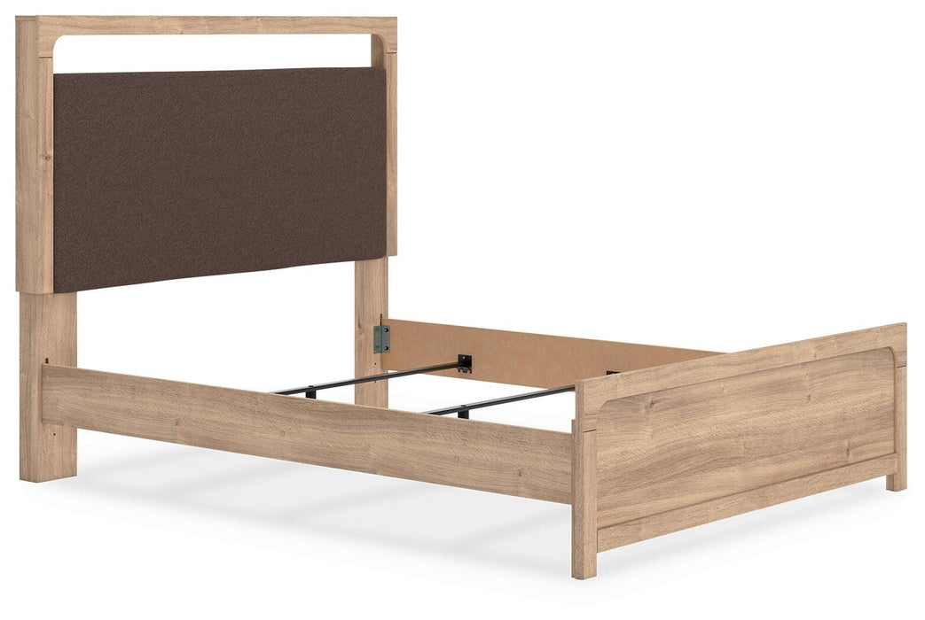 Kinlanni Upholstered Bed - CasaBella Furniture (San Antonio, TX)