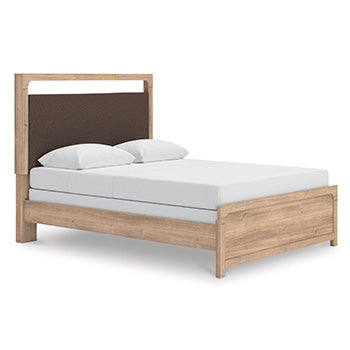 Kinlanni Upholstered Bed - CasaBella Furniture (San Antonio, TX)