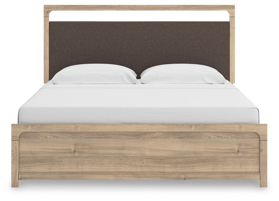 Kinlanni Upholstered Bed - CasaBella Furniture (San Antonio, TX)