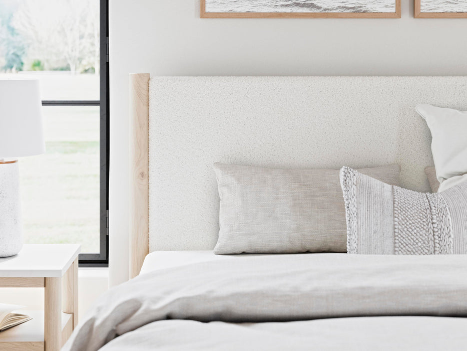 Cadmori Upholstered Bed - CasaBella Furniture (San Antonio, TX)