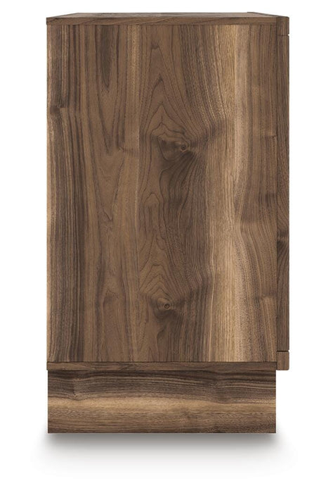 Chirason Dresser - CasaBella Furniture (San Antonio, TX)
