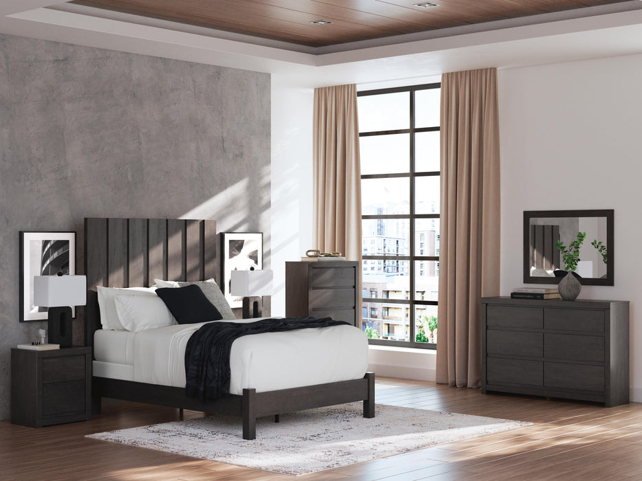 Fraluna Dresser - CasaBella Furniture (San Antonio, TX)