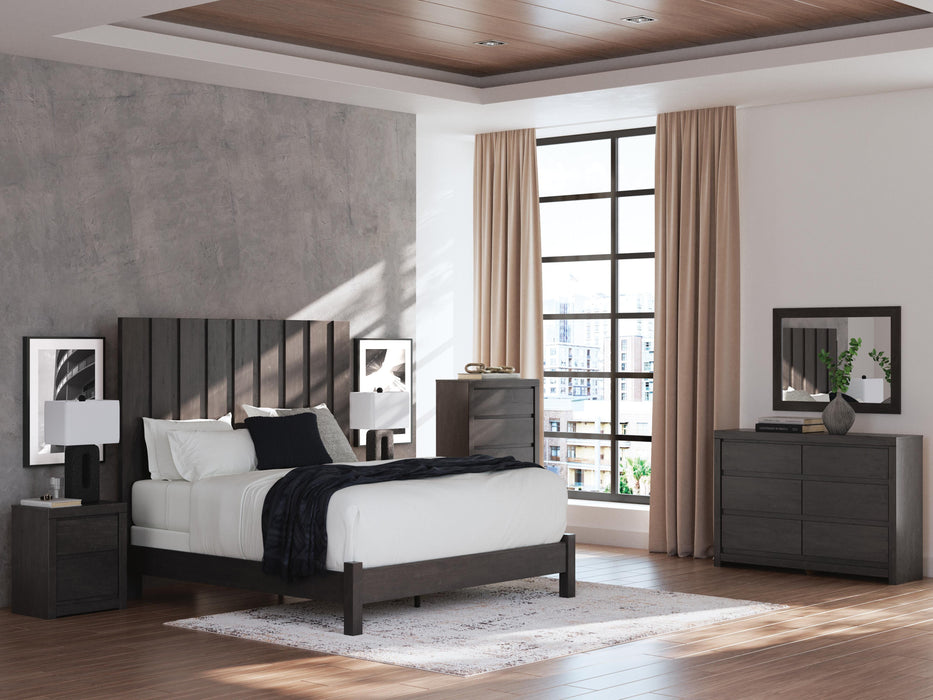 Fraluna Chest of Drawers - CasaBella Furniture (San Antonio, TX)