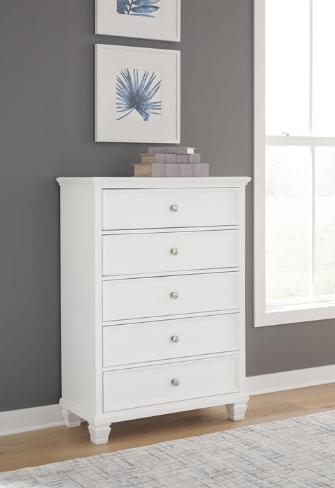 Fortman Chest of Drawers - CasaBella Furniture (San Antonio, TX)