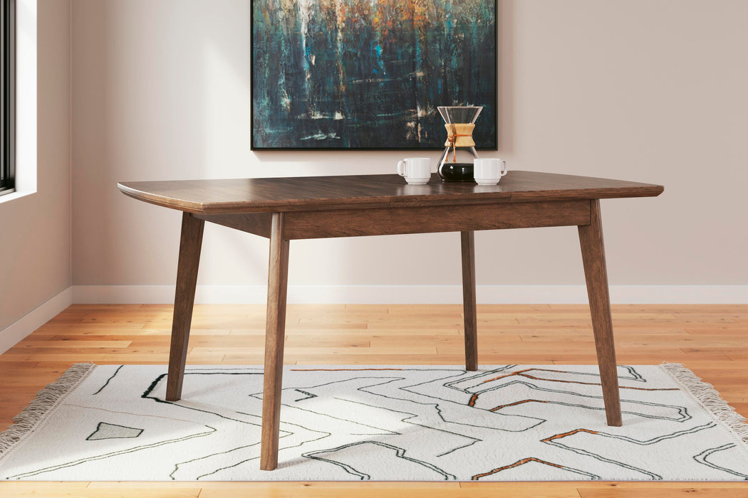 Lyncott Dining Room Set - CasaBella Furniture (San Antonio, TX)