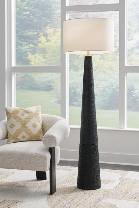 Hallburg Floor Lamp - CasaBella Furniture (San Antonio, TX)
