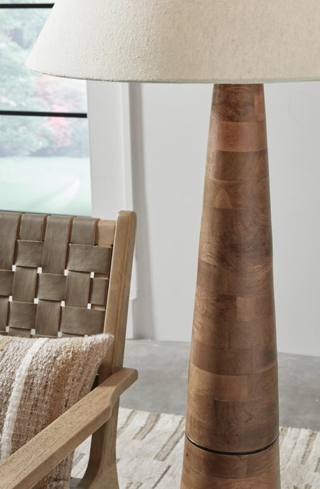 Danset Floor Lamp - CasaBella Furniture (San Antonio, TX)