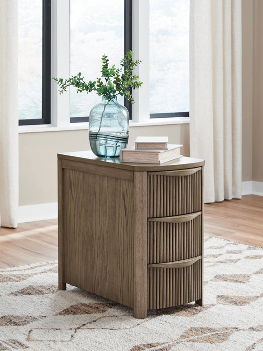 Camdill Chairside End Table - CasaBella Furniture (San Antonio, TX)