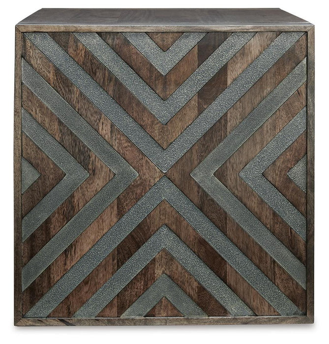 Dreggan End Table - CasaBella Furniture (San Antonio, TX)