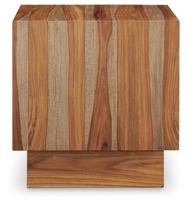 Dressonni End Table - CasaBella Furniture (San Antonio, TX)