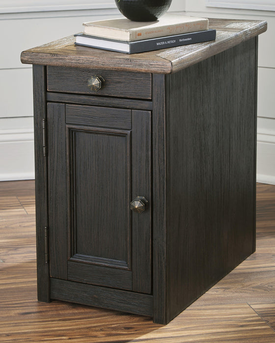 Tyler Creek End Table Set - CasaBella Furniture (San Antonio, TX)